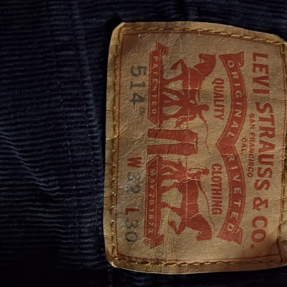 Levi corduroy pants, excellent condition, navy blue